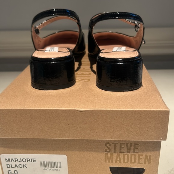 Patent leather shoes. Mary Jane slingback Size 6 in excellent condition. - Picture 3 of 5